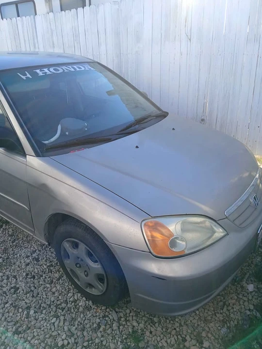 2001 Honda Civic 7th Gen - Image 2 of 3