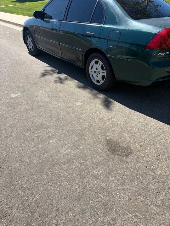 2001 Honda Civic 7th Gen - Image 2 of 10