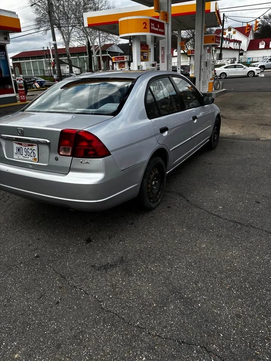 2001 Honda Civic 7th Gen - Image 2 of 7