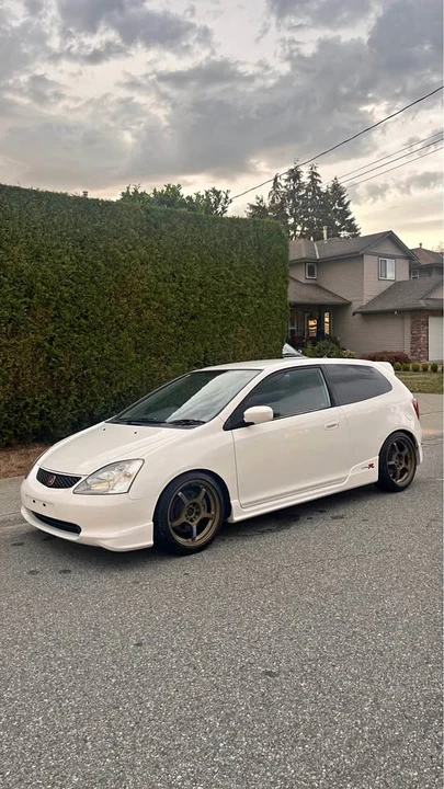 2001 Honda EP3 Civic Type R - Image 1 of 8