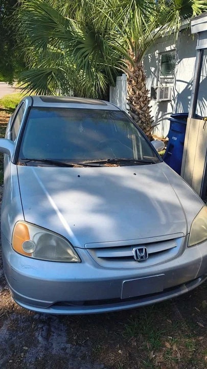 2001 Honda Civic 7th Gen - Image 2 of 3