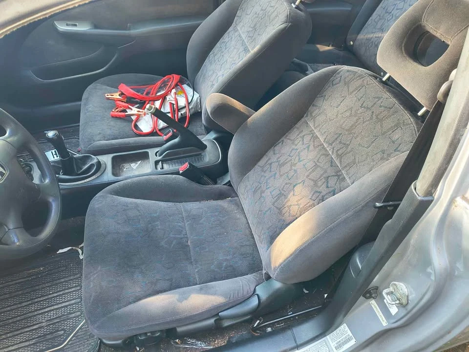2001 Honda Civic 7th Gen - Image 3 of 3