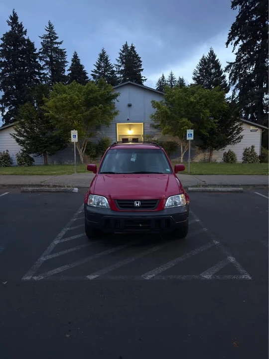 2001 Honda CR-V 1st Gen - Image 2 of 9