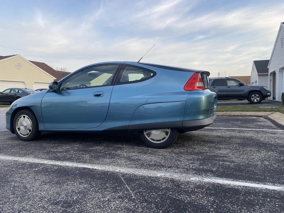 2001 Honda Insight 1st Gen - Image 10 of 31