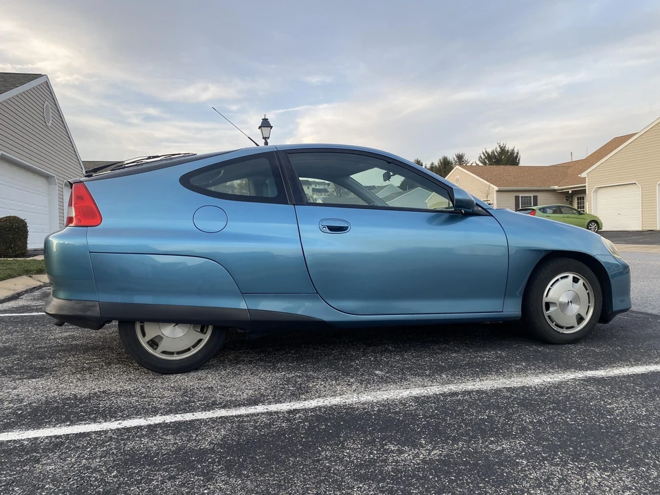 2001 Honda Insight 1st Gen - Image 13 of 31