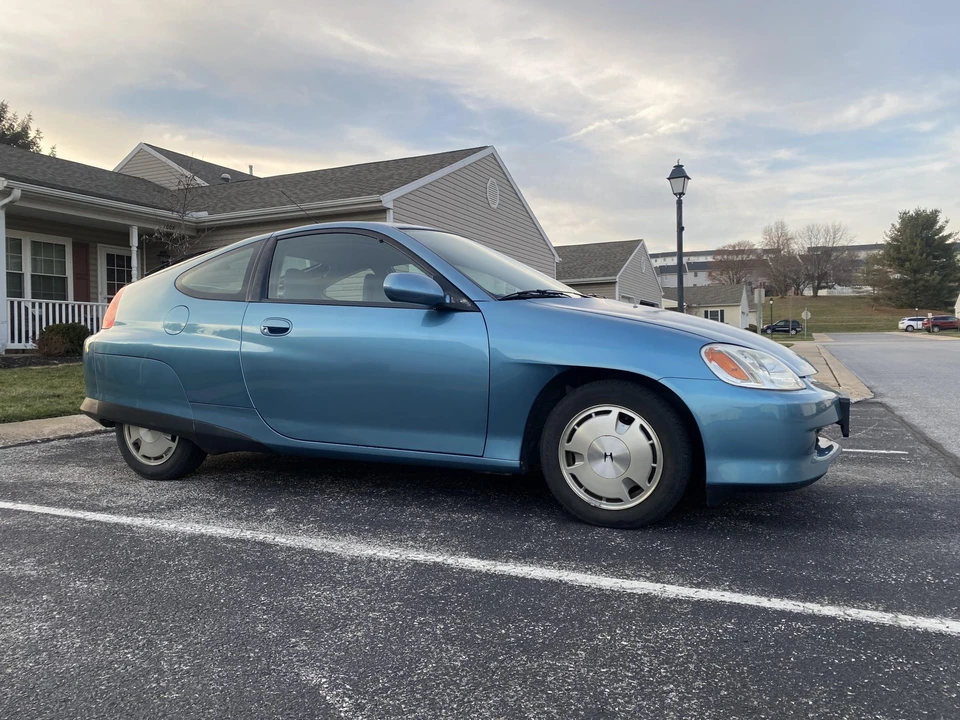2001 Honda Insight 1st Gen - Image 15 of 31