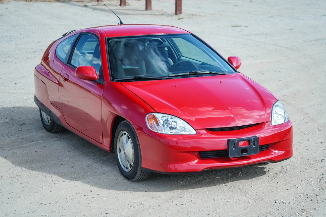 2001 Honda Insight 1st Gen - Image 2 of 31