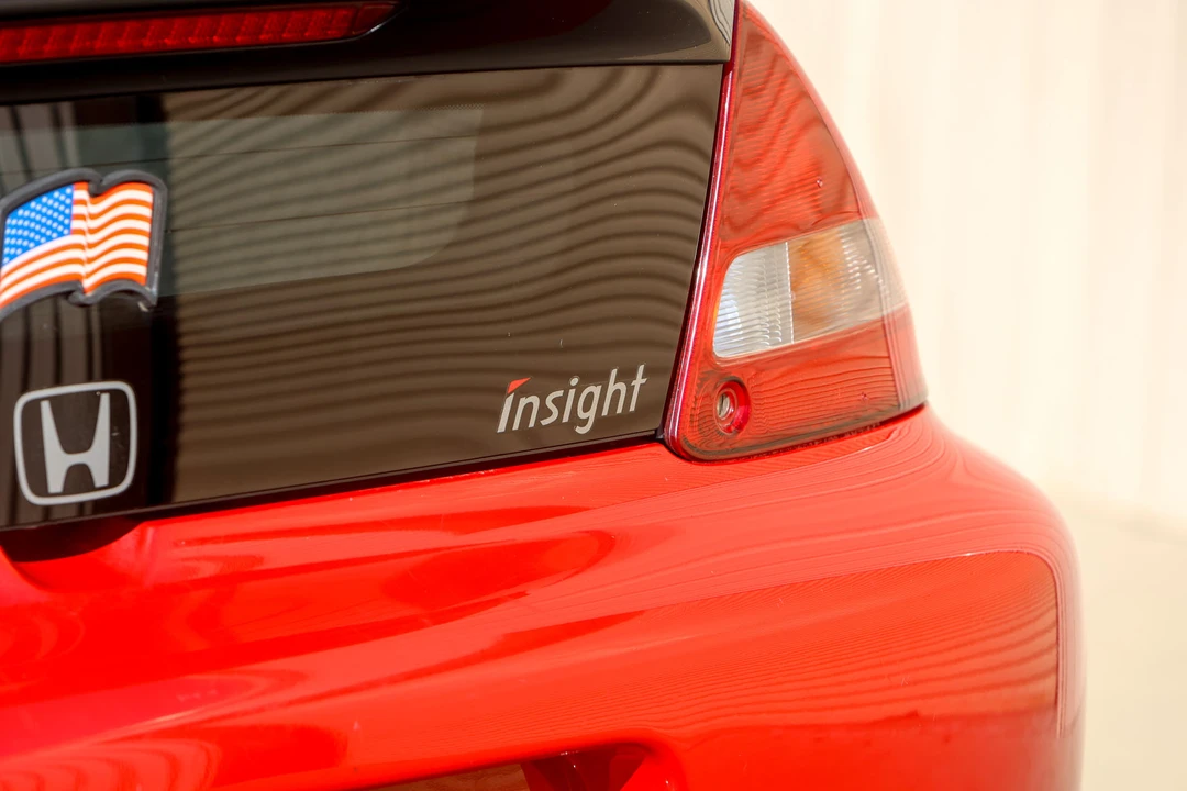 2001 Honda Insight 1st Gen - Image 13 of 31
