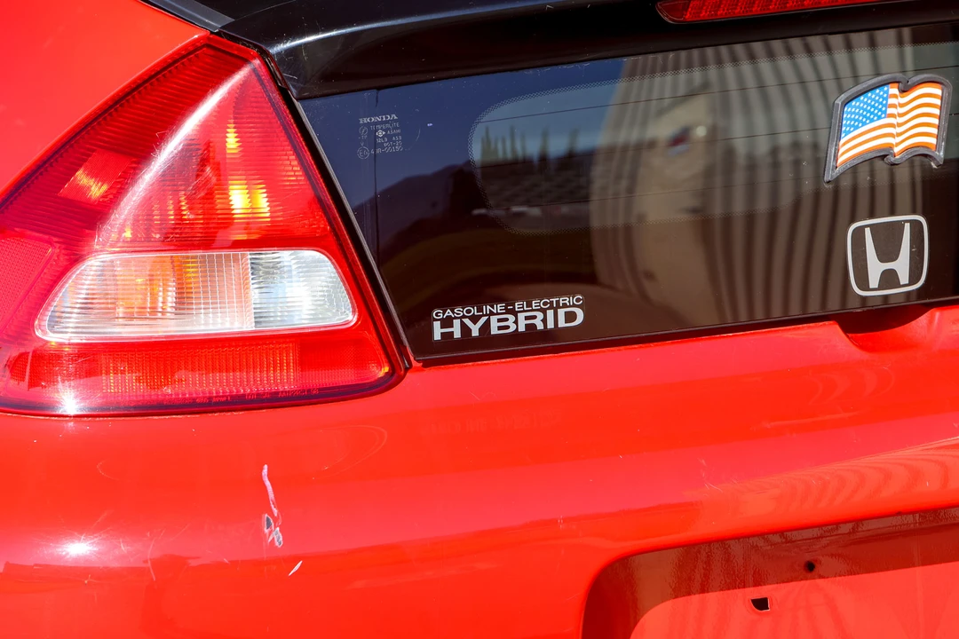 2001 Honda Insight 1st Gen - Image 11 of 31