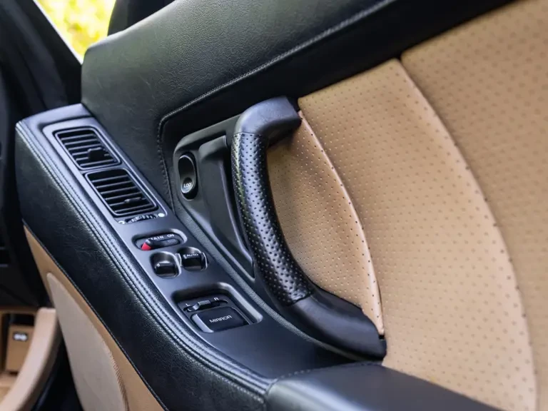 2001 Acura NA2 NSX - Image 12 of 31