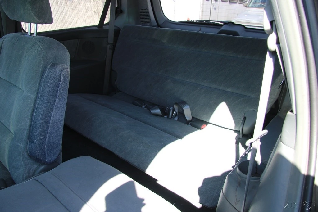 2001 Honda Odyssey - Image 20 of 21