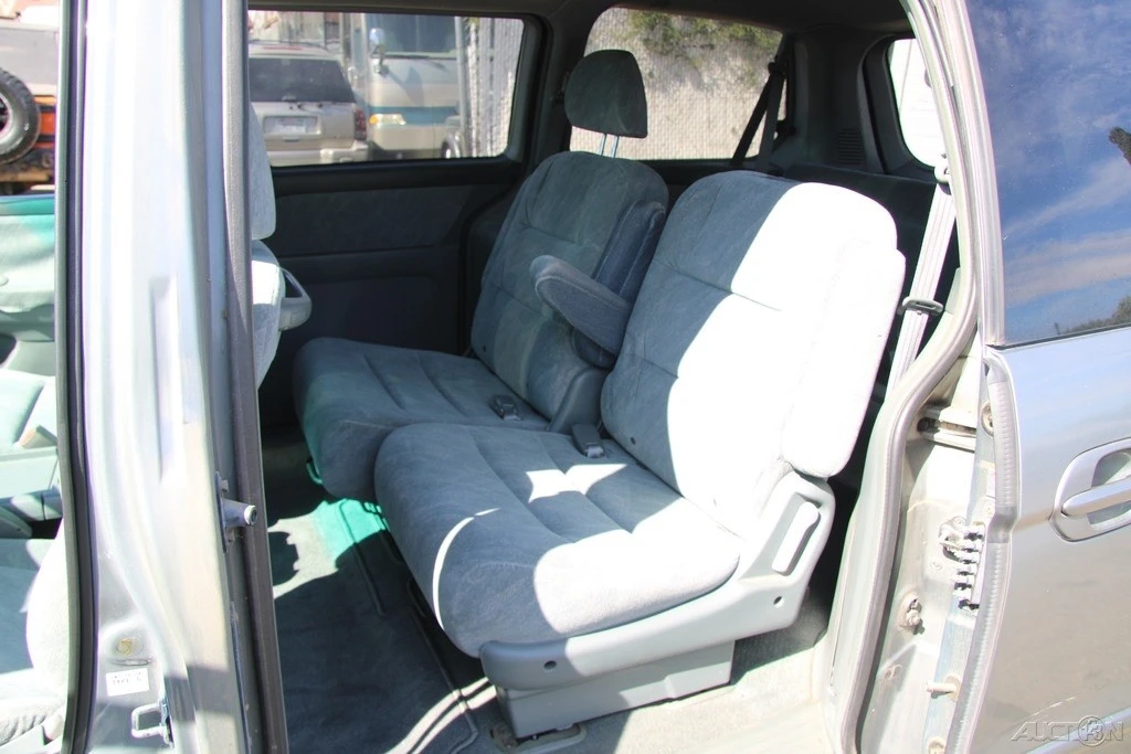 2001 Honda Odyssey - Image 19 of 21