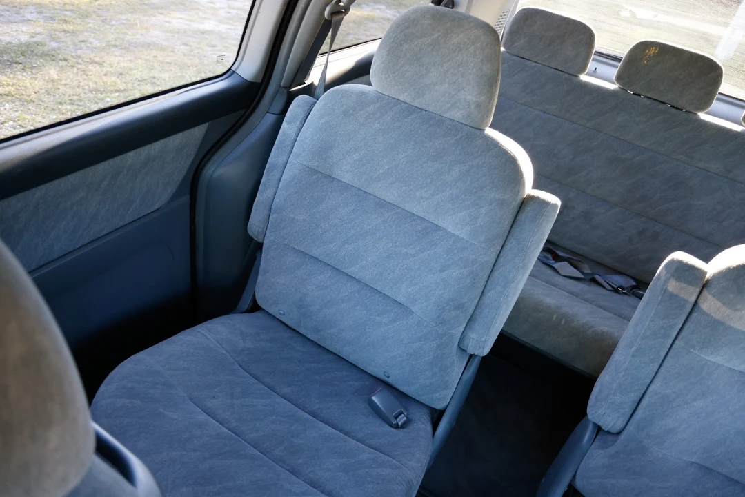 2001 Honda Odyssey - Image 8 of 12