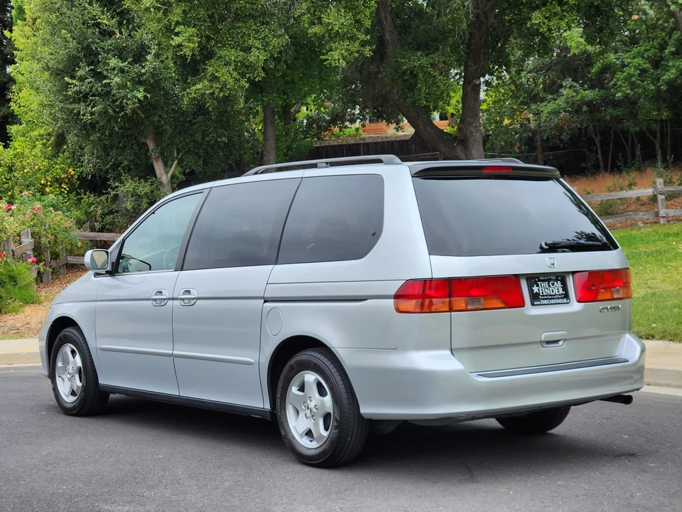 2001 Honda Odyssey - Image 15 of 31