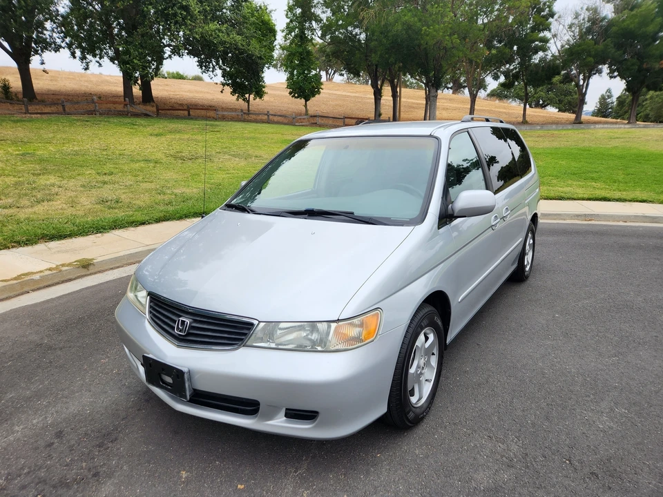 2001 Honda Odyssey - Image 2 of 31