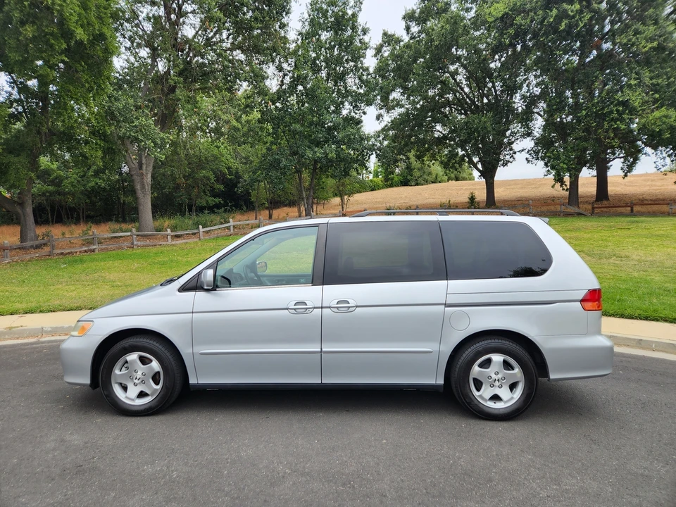 2001 Honda Odyssey - Image 12 of 31
