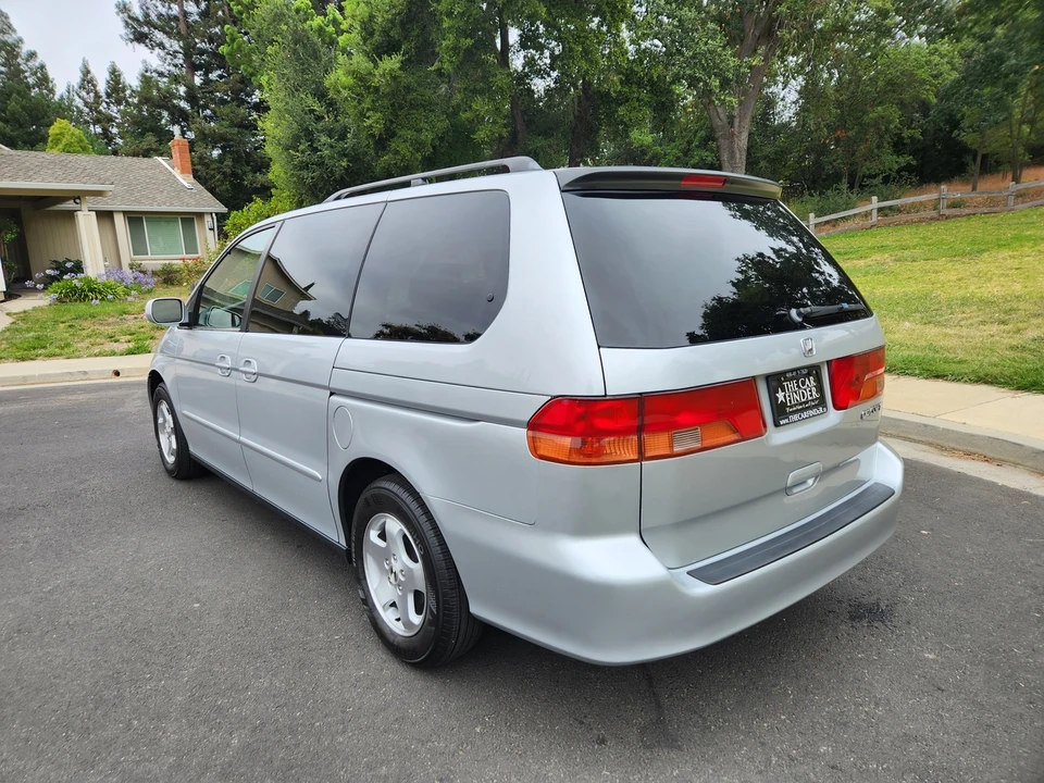2001 Honda Odyssey - Image 16 of 31