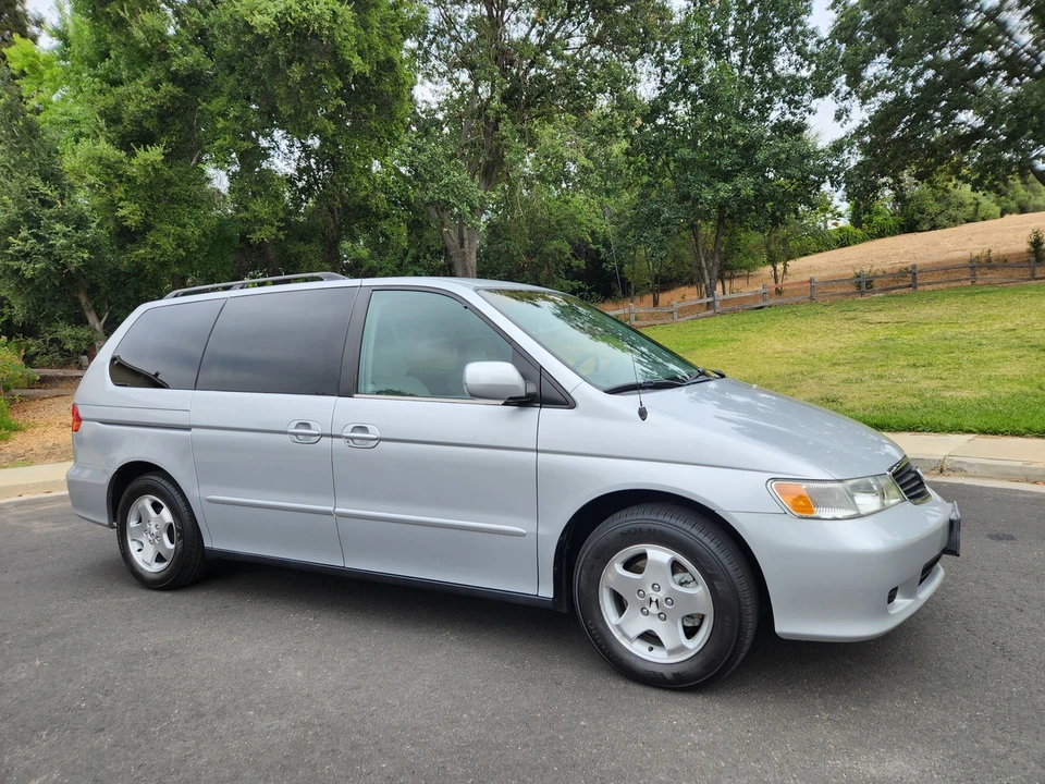 2001 Honda Odyssey - Image 25 of 31