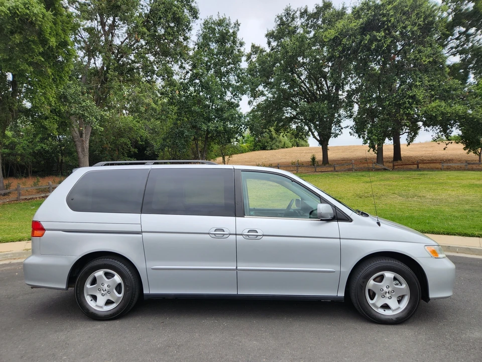 2001 Honda Odyssey - Image 23 of 31