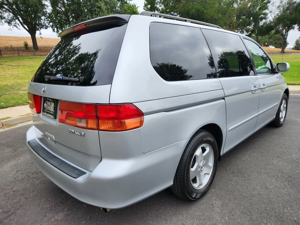 2001 Honda Odyssey - Image 19 of 31