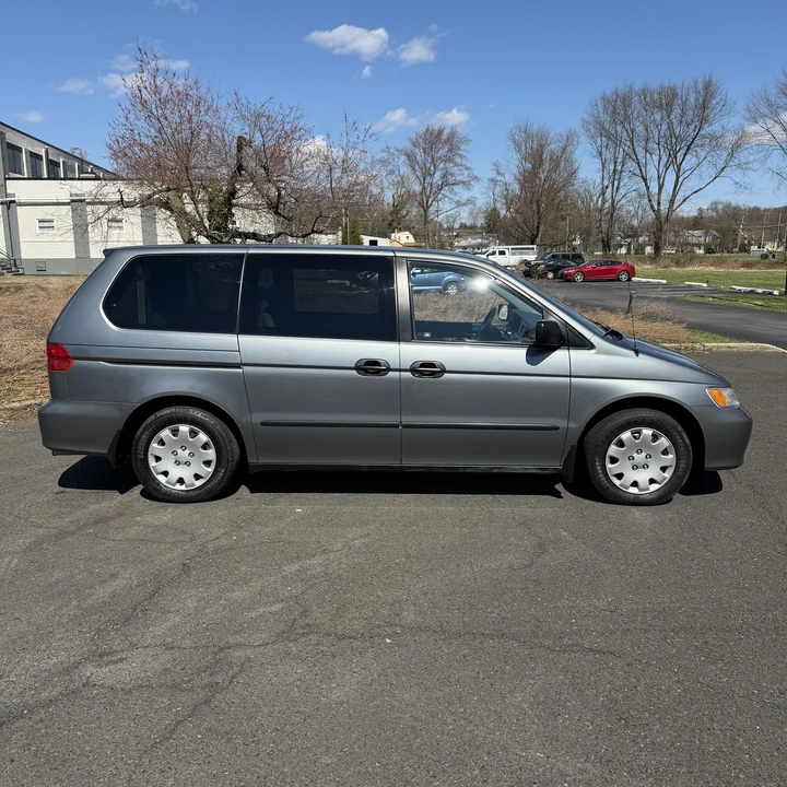 2001 Honda Odyssey - Image 2 of 12