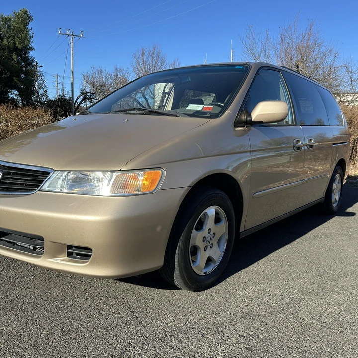 2001 Honda Odyssey - Image 10 of 12