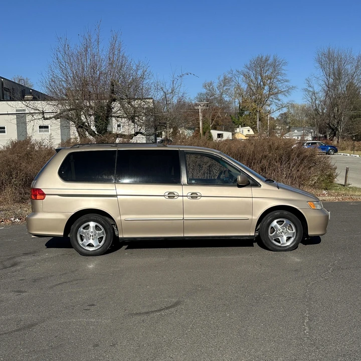 2001 Honda Odyssey - Image 2 of 12