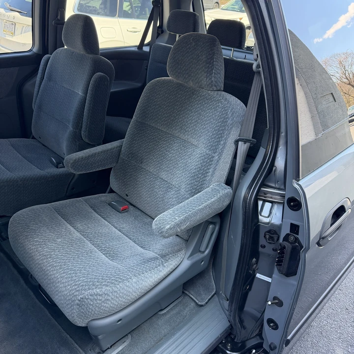 2001 Honda Odyssey - Image 26 of 31