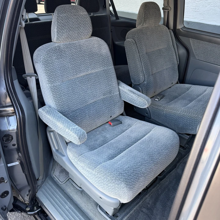 2001 Honda Odyssey - Image 23 of 31