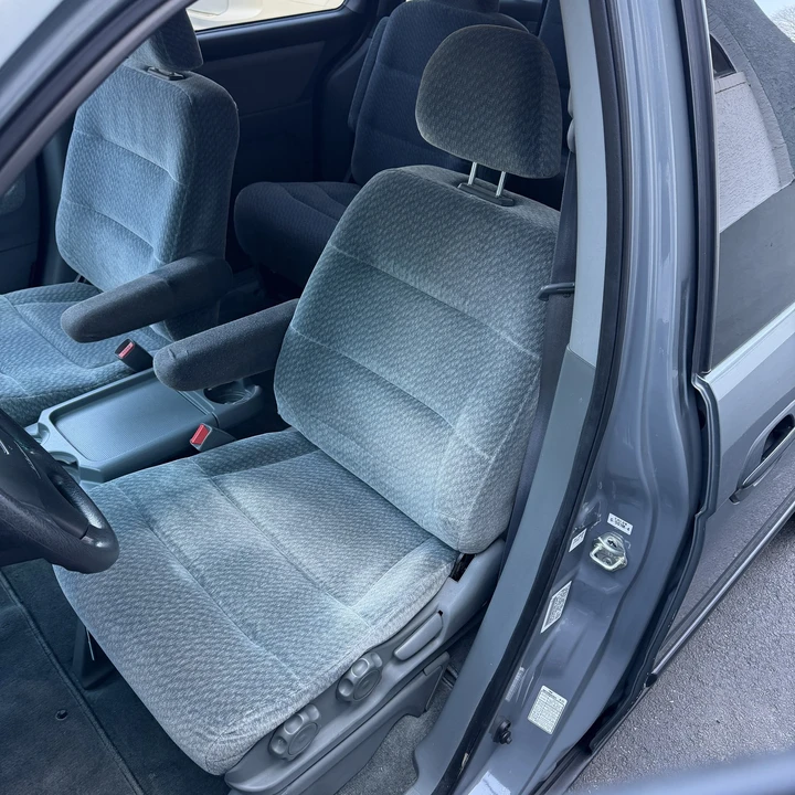 2001 Honda Odyssey - Image 19 of 31