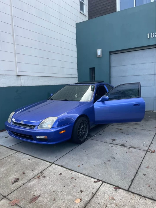 2001 Honda Prelude 5th Gen - Image 2 of 5