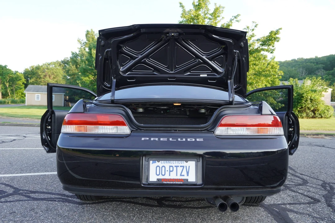 2001 Honda Prelude 5th Gen - Image 11 of 31