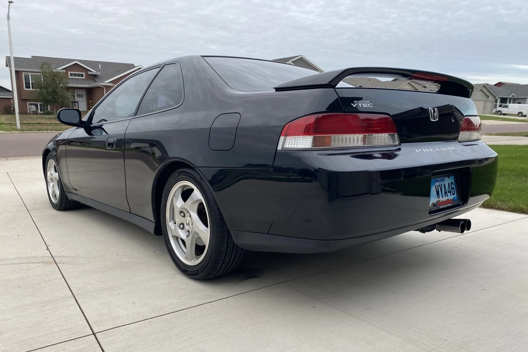 2001 Honda Prelude 5th Gen - Image 6 of 31