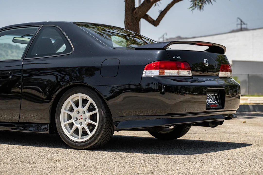 2001 Honda Prelude 5th Gen - Image 21 of 31