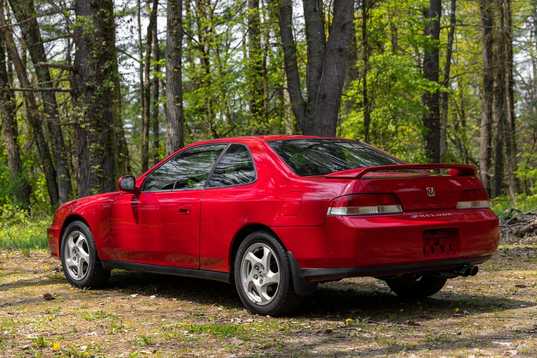 2001 Honda Prelude 5th Gen - Image 10 of 31