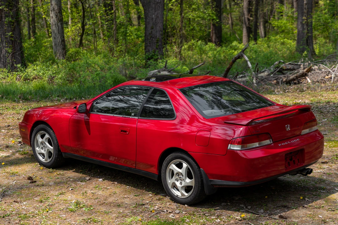 2001 Honda Prelude 5th Gen - Image 11 of 31