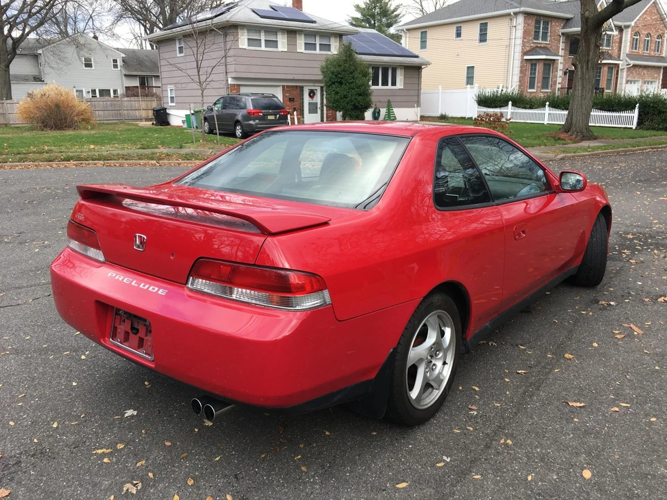 2001 Honda Prelude 5th Gen - Image 8 of 31