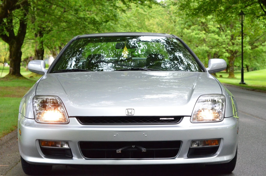 2001 Honda Prelude 5th Gen - Image 2 of 31