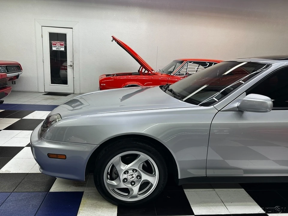 2001 Honda Prelude 5th Gen - Image 10 of 21