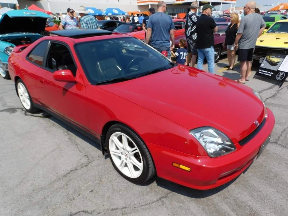 2001 Honda Prelude 5th Gen - Image 2 of 17