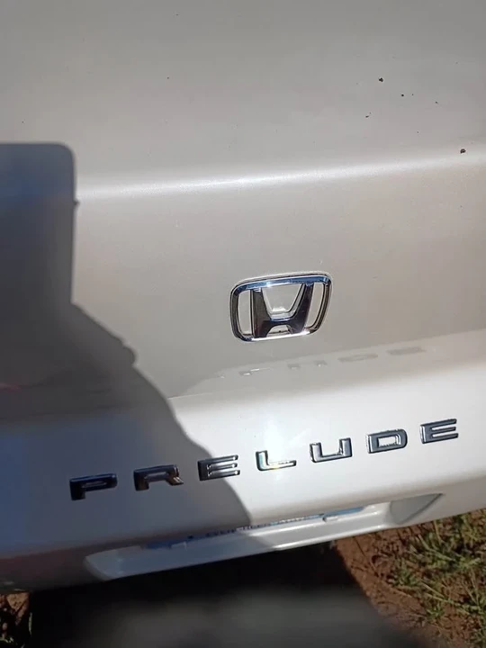 2001 Honda Prelude 5th Gen - Image 2 of 8