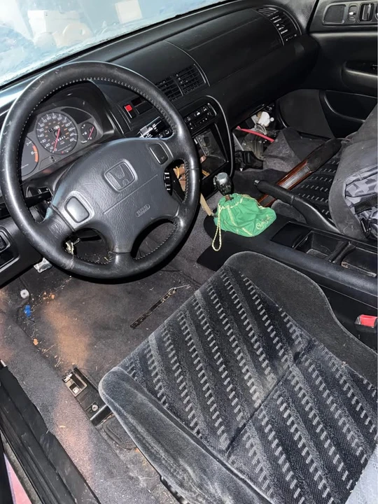 2001 Honda Prelude 5th Gen - Image 8 of 15