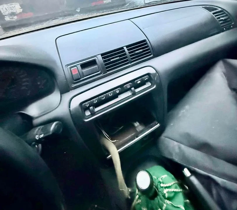 2001 Honda Prelude 5th Gen - Image 17 of 18