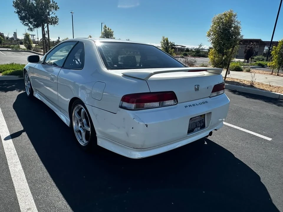 2001 Honda Prelude 5th Gen - Image 5 of 11