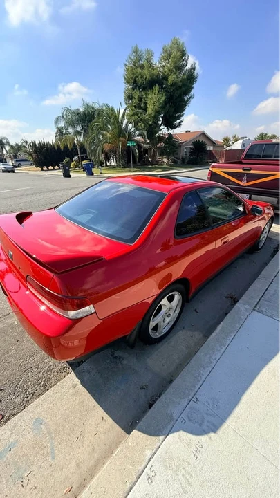 2001 Honda Prelude 5th Gen - Image 2 of 8