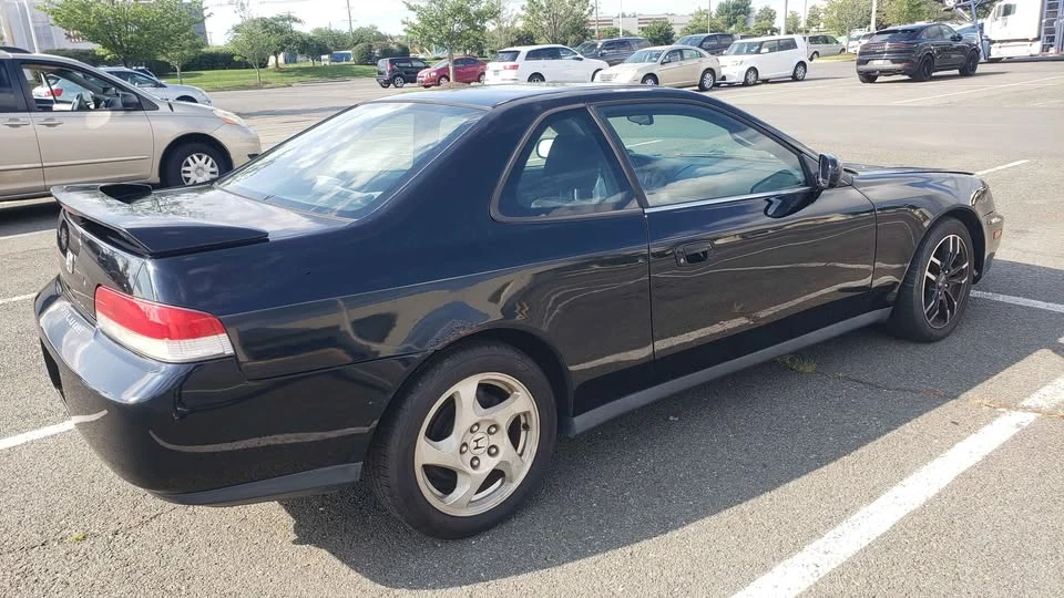 2001 Honda Prelude 5th Gen - Image 2 of 8