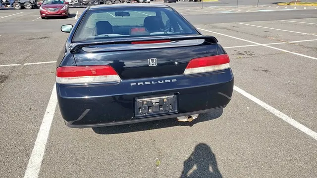 2001 Honda Prelude Coupe 2D