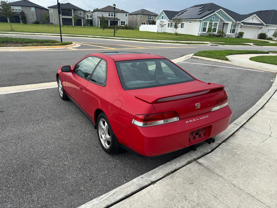 2001 Honda Prelude 5th Gen - Image 9 of 31