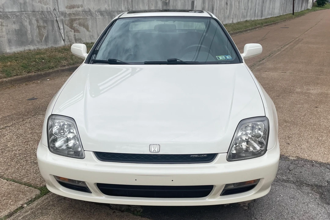 2001 Honda Prelude 5th Gen - Image 2 of 31