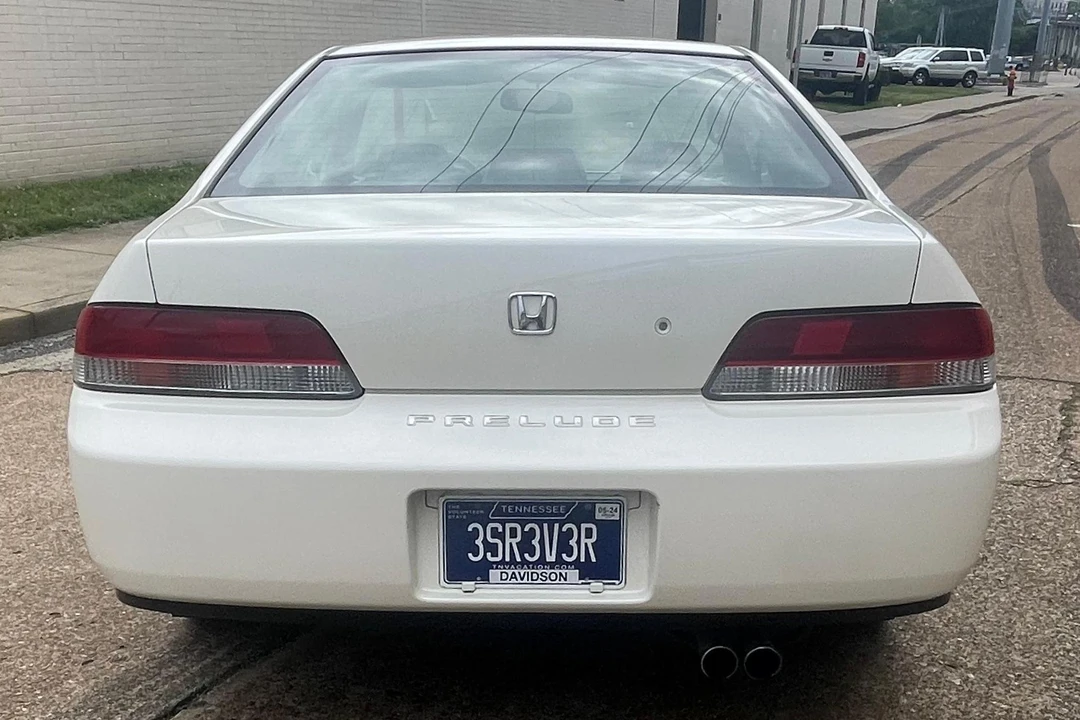 2001 Honda Prelude 5th Gen - Image 5 of 31